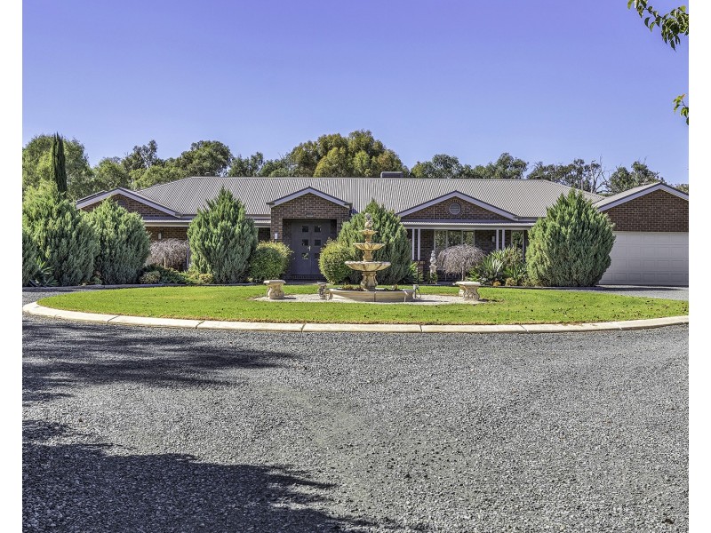 7 Ainsley Court, Echuca VIC 3564
