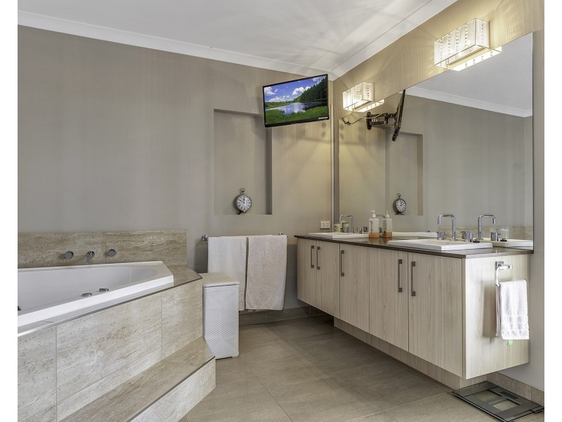 7 Ainsley Court, Echuca VIC 3564