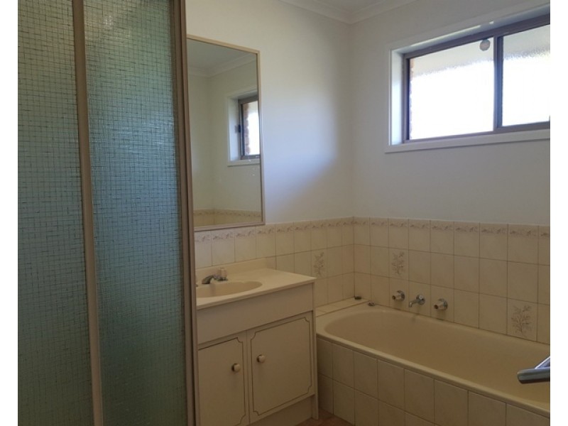 6 Colonel Court, Echuca VIC 3564