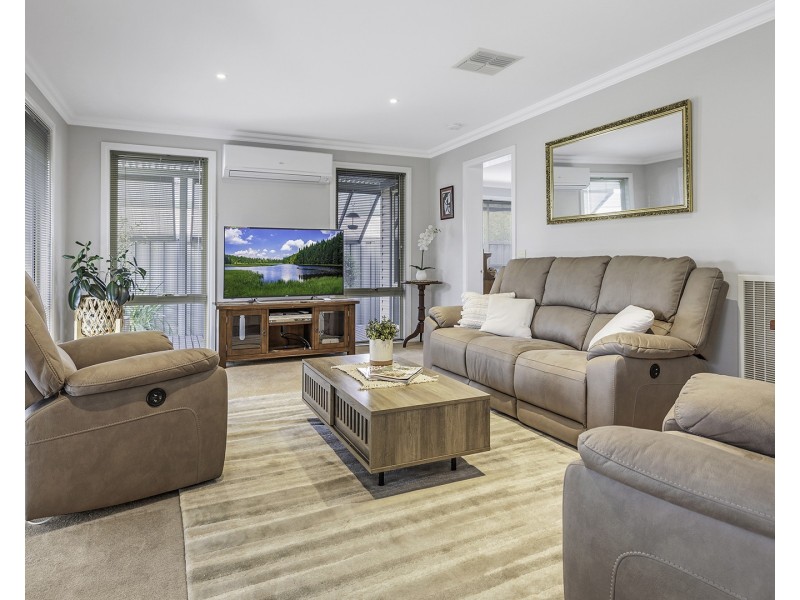 16 Swan Boulevard, Moama NSW 2731