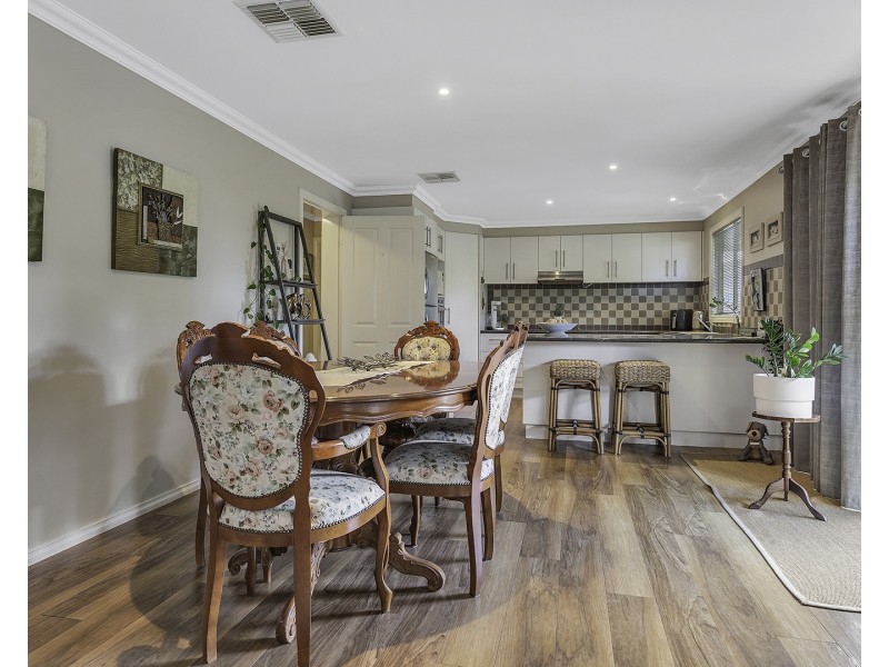 16 Swan Boulevard, Moama NSW 2731