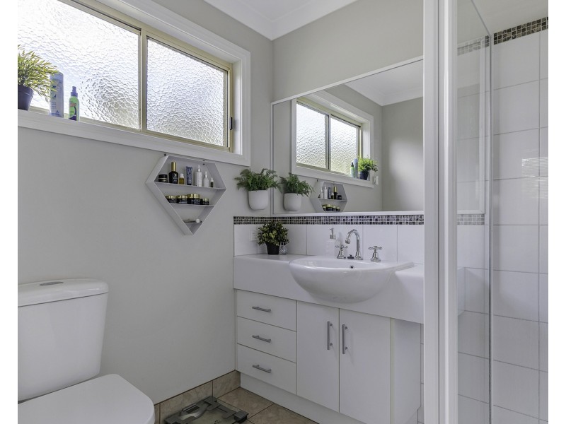 16 Swan Boulevard, Moama NSW 2731