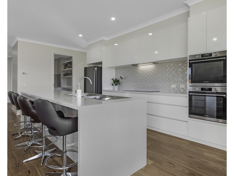 25 Wild Oat Drive, Echuca VIC 3564