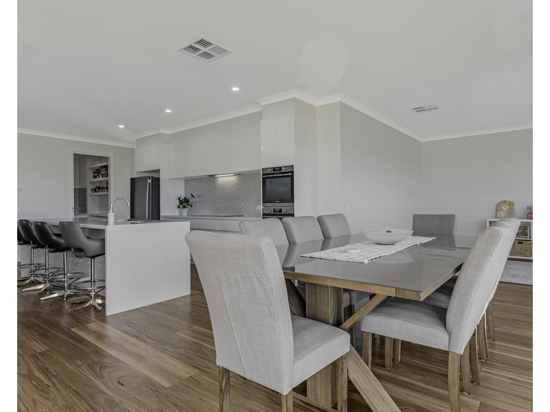 25 Wild Oat Drive, Echuca VIC 3564