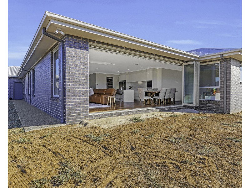 25 Wild Oat Drive, Echuca VIC 3564