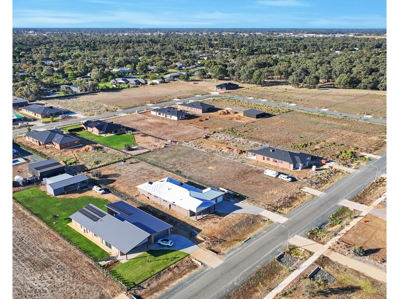 25 Wild Oat Drive, Echuca VIC 3564