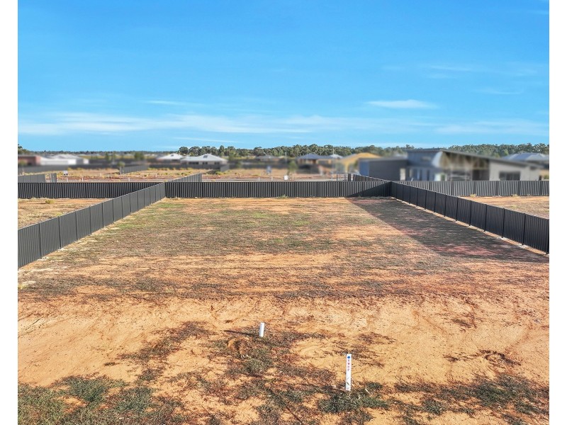 22 Whistler Circuit, Moama NSW 2731