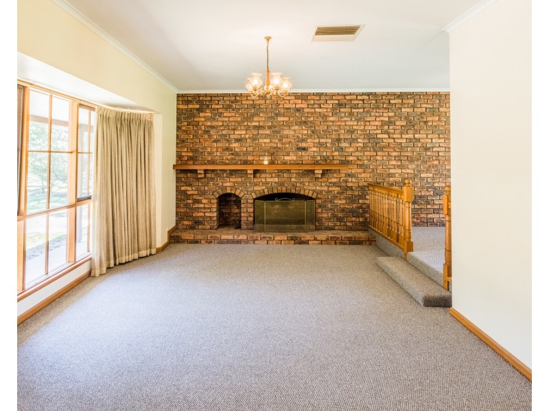 17 Maidensmith Drive, Moama NSW 2731