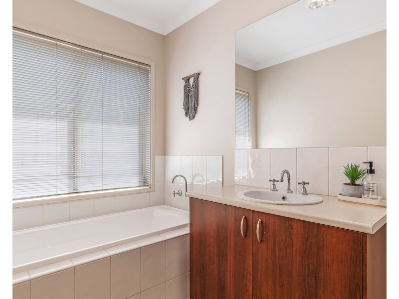 3 Parkes Court, Echuca VIC 3564