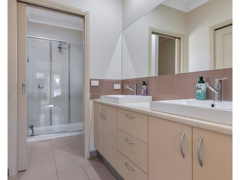 4 Marv Court, Echuca VIC 3564