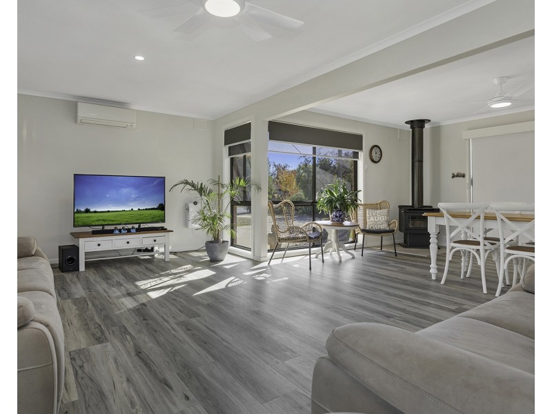 1 Lawson Drive, Moama NSW 2731