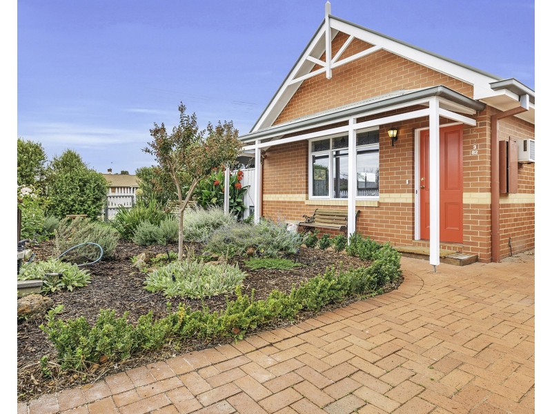 3/82 Hovell Street, Echuca VIC 3564