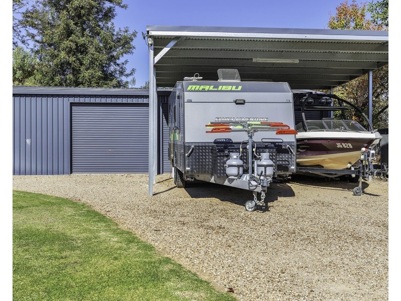 11 Hollara Drive, Moama NSW 2731