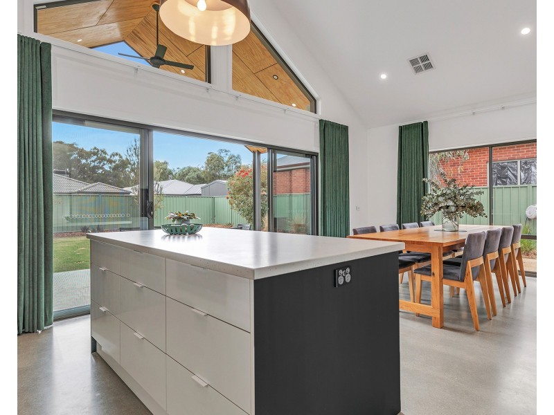 5 Rothbury Court, Moama NSW 2731