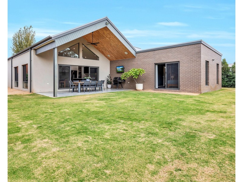 5 Rothbury Court, Moama NSW 2731