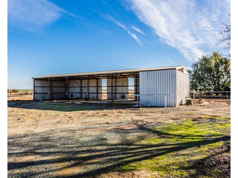 646 Simmie Road, Echuca VIC 3564