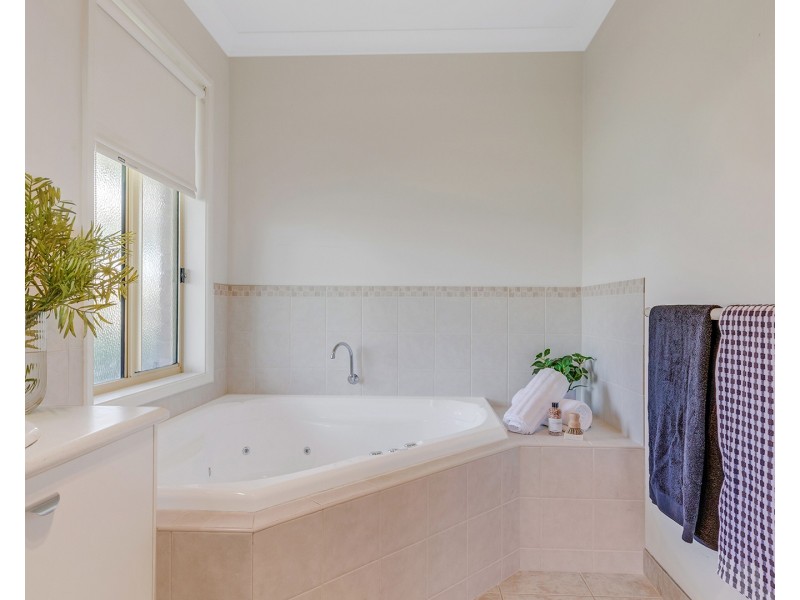 1413 Murray Valley Highway, Echuca VIC 3564