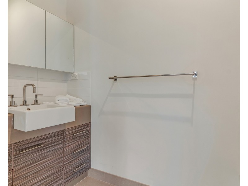 233  Eyre Street, Echuca VIC 3564