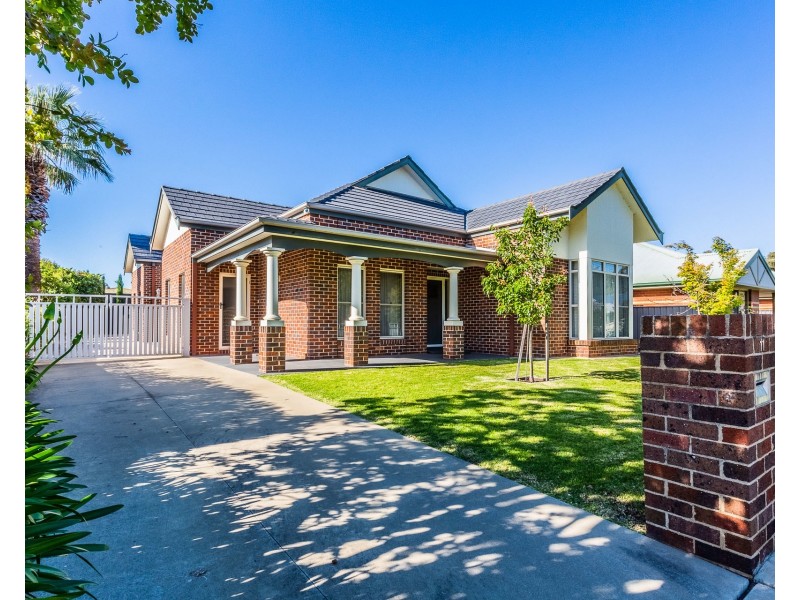 11 Collier Street, Echuca VIC 3564