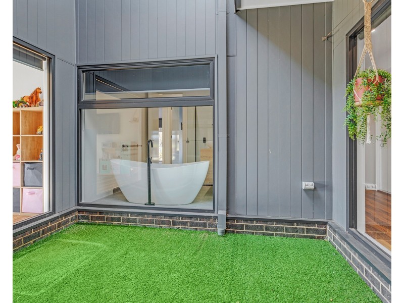 20 Winbi Avenue, Moama NSW 2731