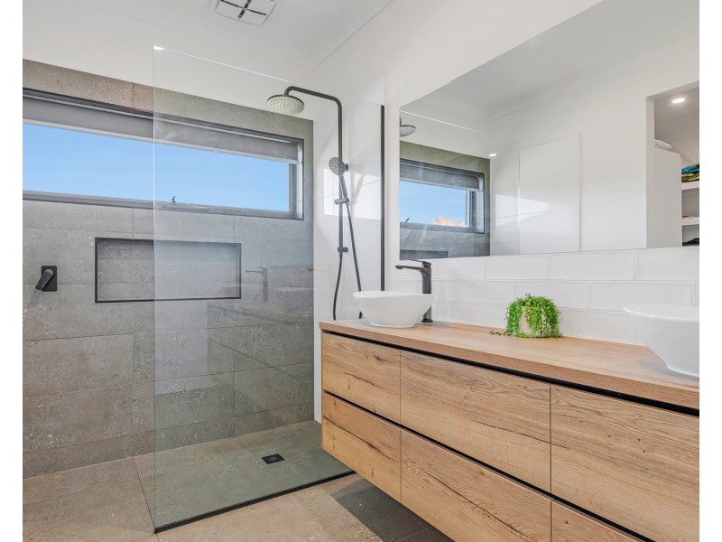 20 Winbi Avenue, Moama NSW 2731