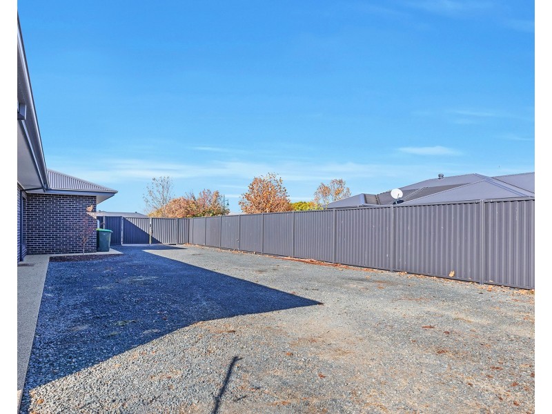 20 Winbi Avenue, Moama NSW 2731