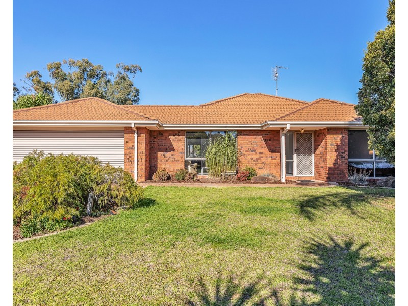 13 Kooyong Court, Echuca VIC 3564