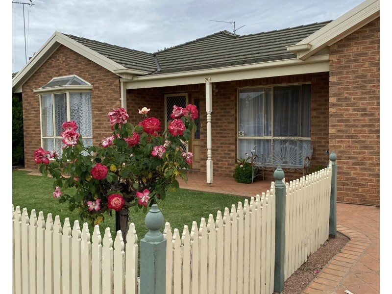204 Service Street, Echuca VIC 3564