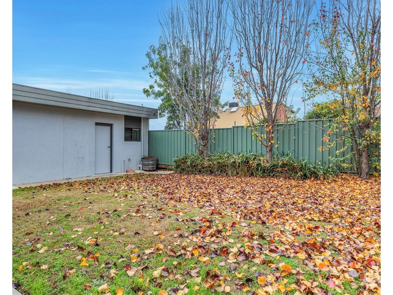 65  Campaspe Esplanade, Echuca VIC 3564