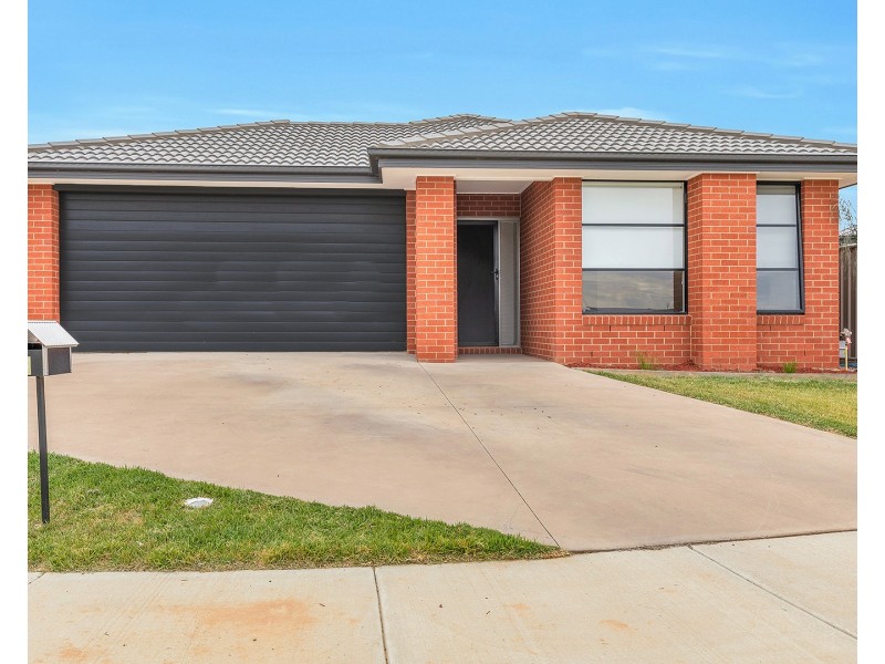 9 Maker Parade, Echuca VIC 3564