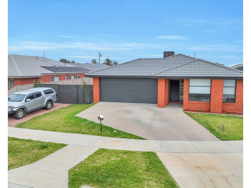9 Maker Parade, Echuca VIC 3564