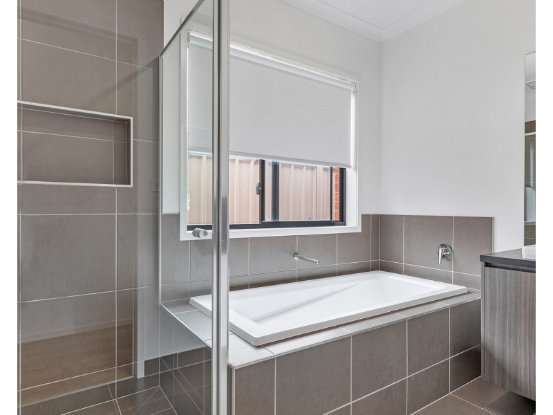 9 Maker Parade, Echuca VIC 3564