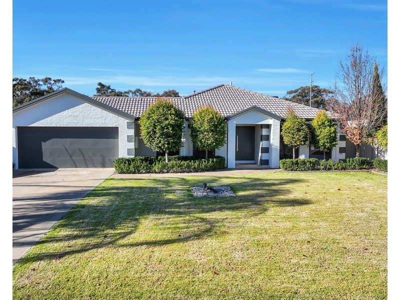 17  Glencoe Boulevard, Moama NSW 2731