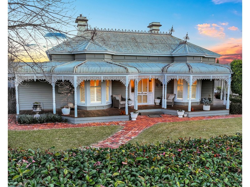 163 Pakenham Street, Echuca VIC 3564