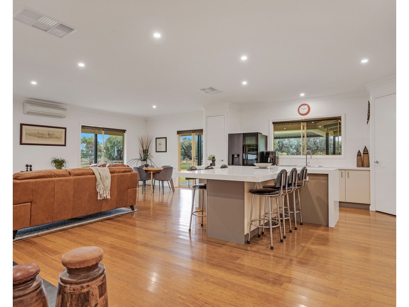 9 Casey Road, Echuca VIC 3564