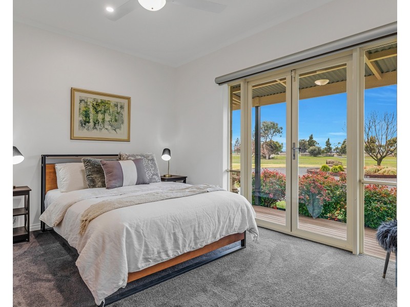 9 Casey Road, Echuca VIC 3564