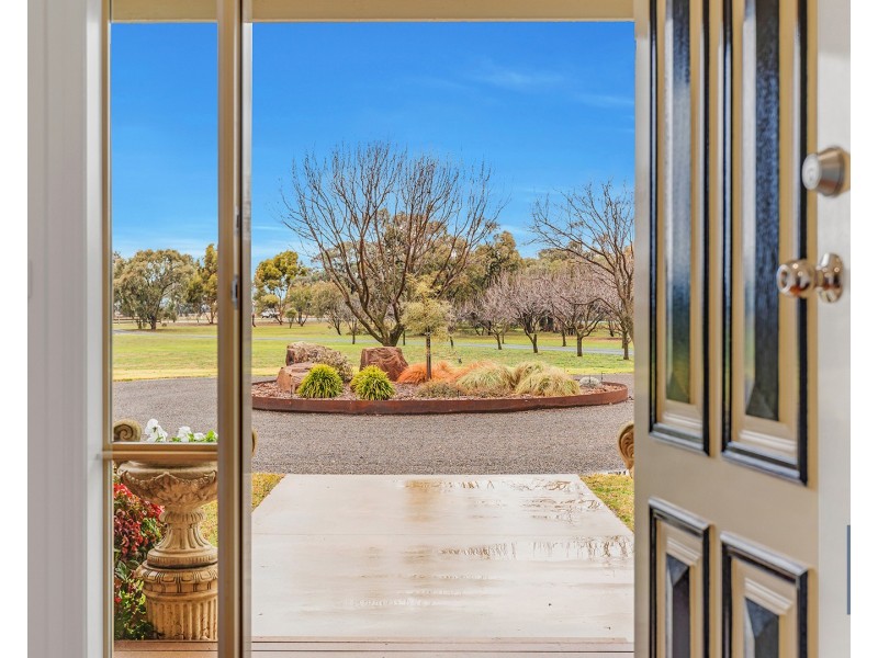9 Casey Road, Echuca VIC 3564