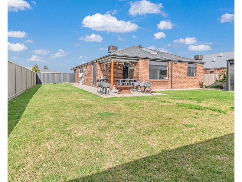 22 Lincoln Crescent, Echuca VIC 3564