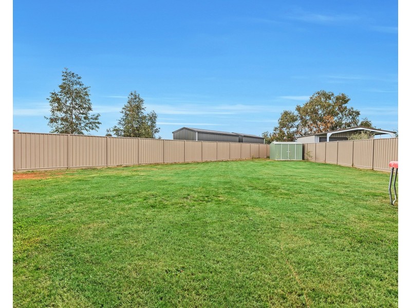18 Lincoln Crescent, Echuca VIC 3564