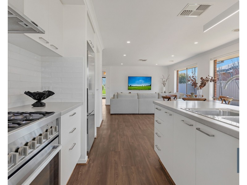 15 Wisteria Street, Echuca VIC 3564