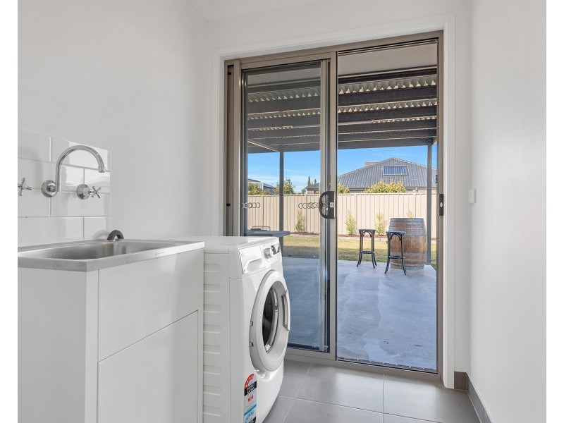15 Wisteria Street, Echuca VIC 3564
