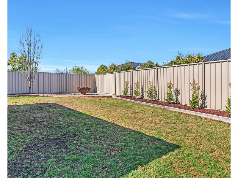15 Wisteria Street, Echuca VIC 3564