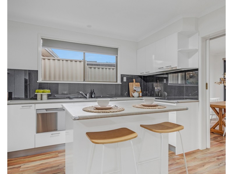65  Campaspe Esplanade, Echuca VIC 3564