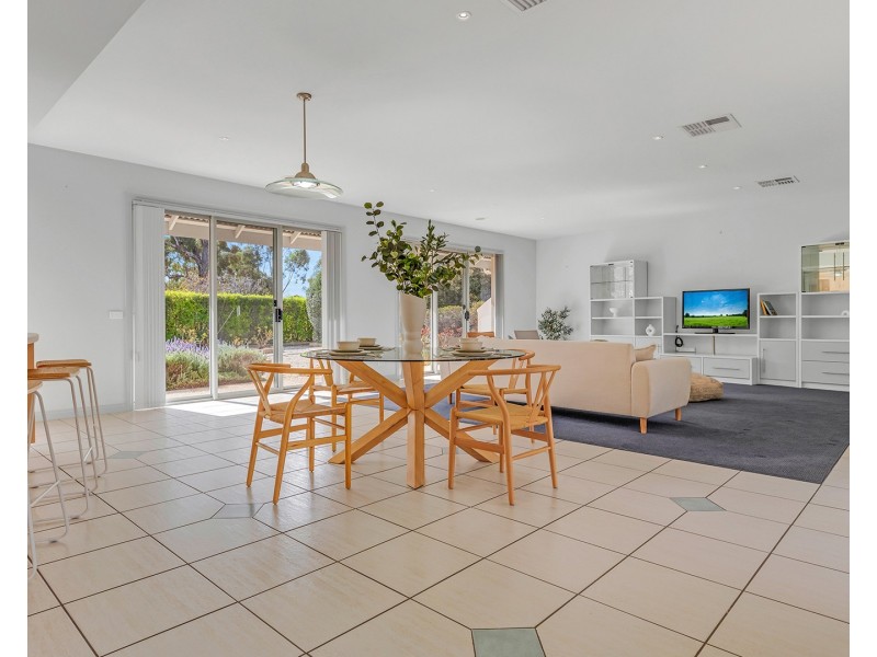 4 Lignum Road, Moama NSW 2731