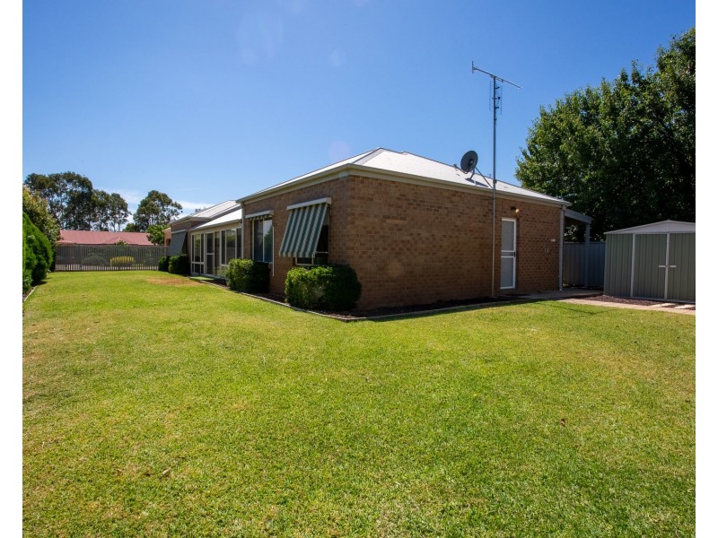 3 Kingfisher Drive West, Moama NSW 2731