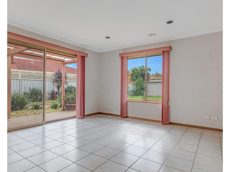 4 Adelaide Crescent, Echuca VIC 3564