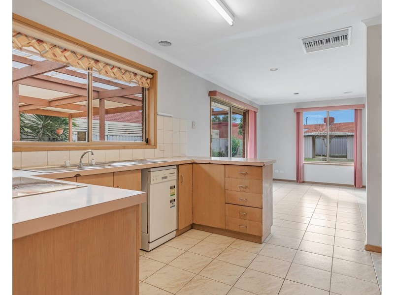 4 Adelaide Crescent, Echuca VIC 3564