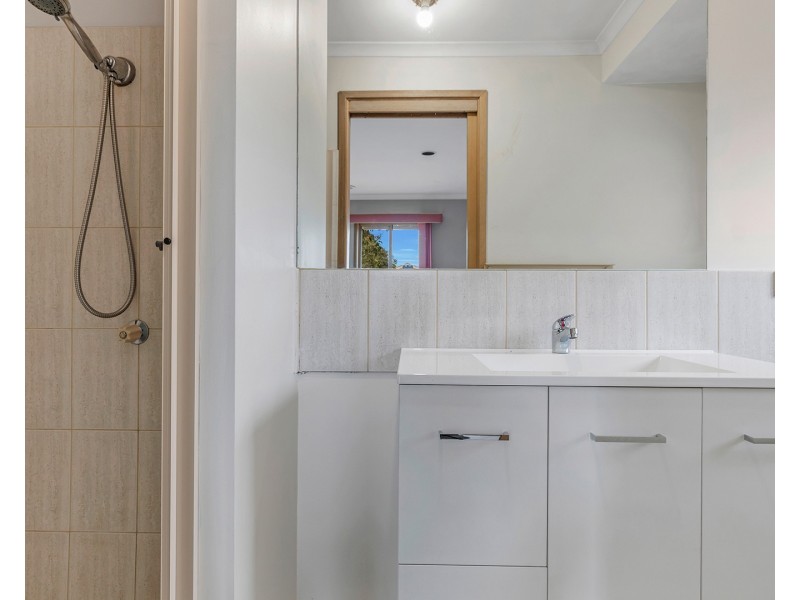 4 Adelaide Crescent, Echuca VIC 3564