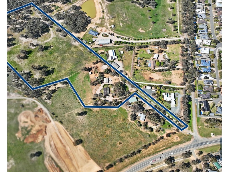 322 Cobb Highway, Moama NSW 2731