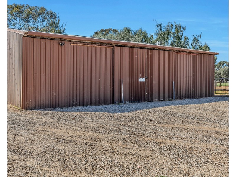 322 Cobb Highway, Moama NSW 2731